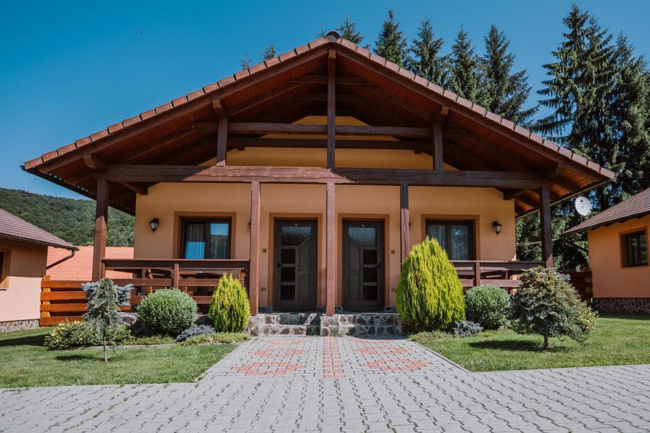 Complex Turistic Han Pescaresc Eremitu Экстерьер фото